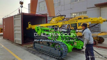 ​QIN-PCR200-DTH (2020) pneuamtic crawler drilling rig is sold to Africa.