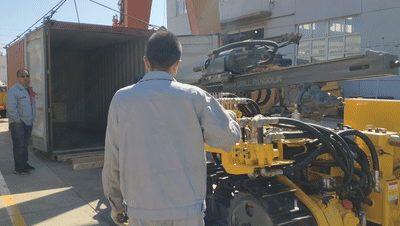CM351 down the hole pneumatic crawler drilling rig is sold to middle east