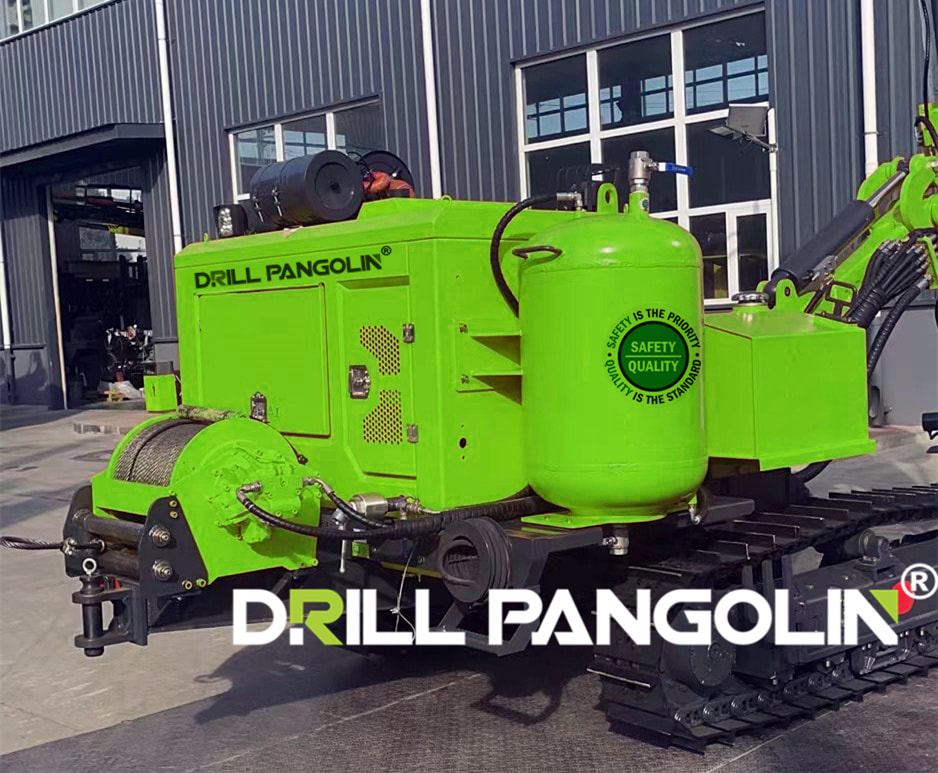 Powerful stable winch let solar drill rig works in the mountain