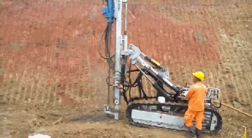 YUAN-PCR200-PRO top hammer pneumatic crawler rock drilling rig drills in quarry open-pit mining in Indonesia