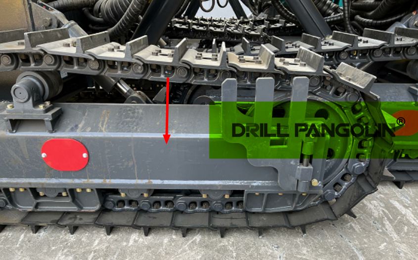 parts inside of chasis is upgraded in khitan-910-pro dth hydraulic crawler rock drilling rig 